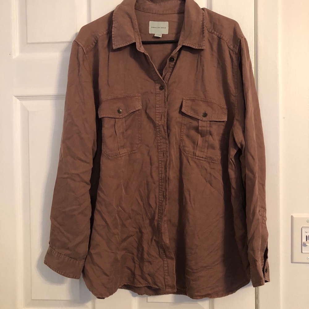 American eagle lycocell shirt